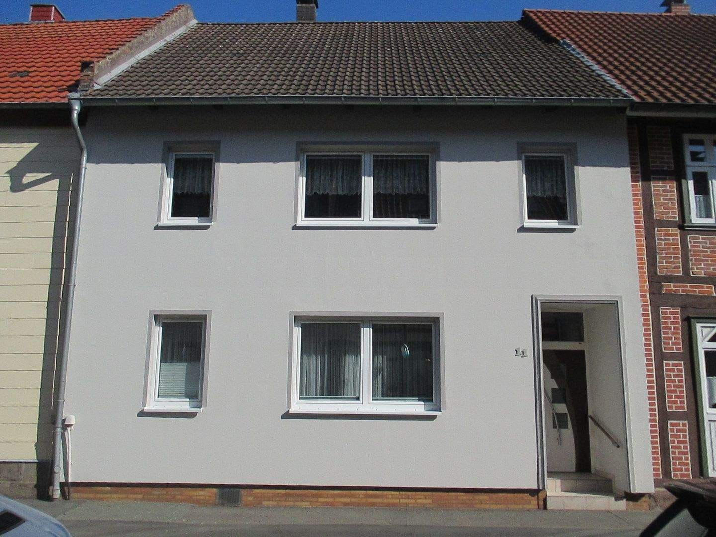 Immobilie in Dransfeld - Großzügiges Reihenhaus mit Charme und Platz für neue Ideen in Dransfeld - Bild 0