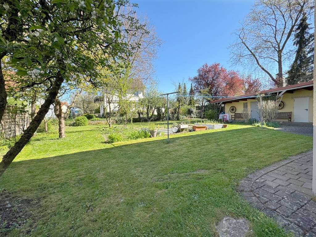 Immobilie in Hirschaid - Stetig renoviertes 3-Familienhaus mit schönem Gartengrundstück in Hirschaid - Bild 5