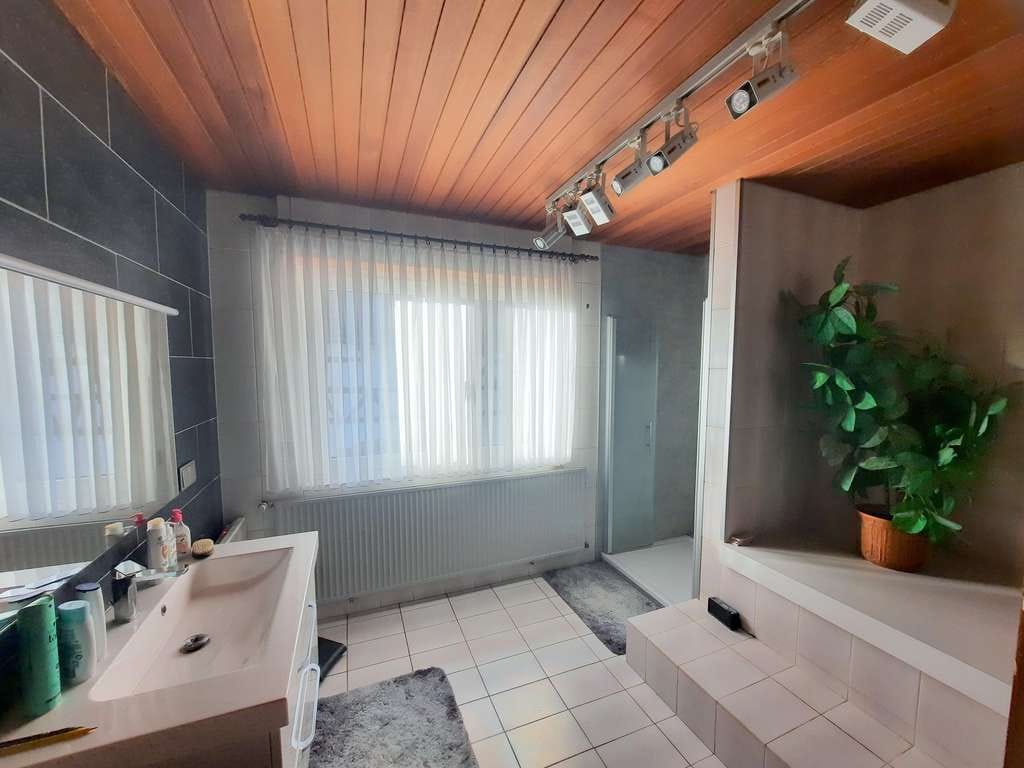 Immobilie in Wörth am Rhein - Großes Zweifamilienhaus mit tollem Gartengrundstück - Bild 4