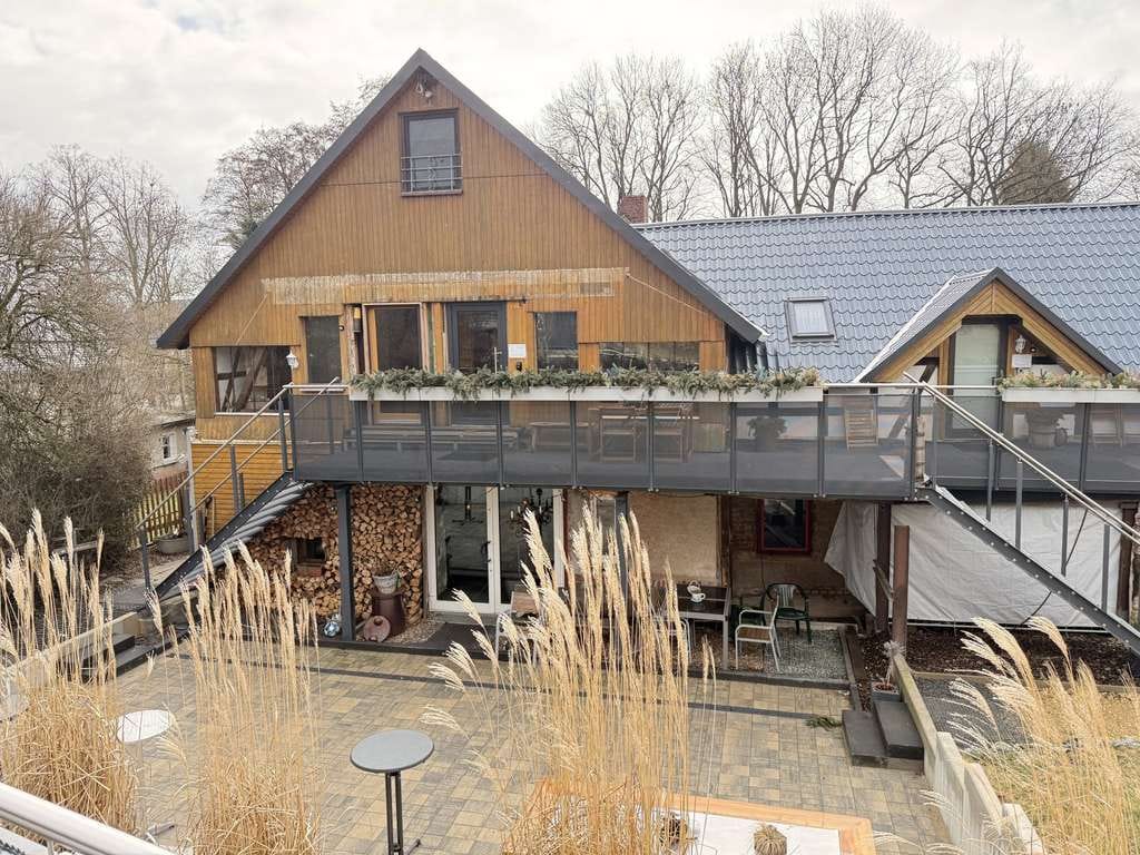 Immobilie in Langenbernsdorf - Einzigartiges Anwesen mit Wohnhaus, Gewerbeflächen, Ferienwohnungen und großem Naturareal! - Bild 0