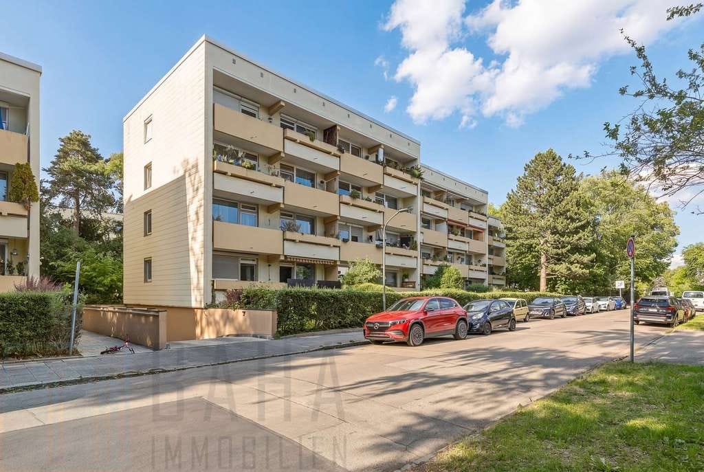 Immobilie in Ottobrunn - Charmante 3-Zimmer-Wohnung im Herzen von Ottobrunn - Bild 0