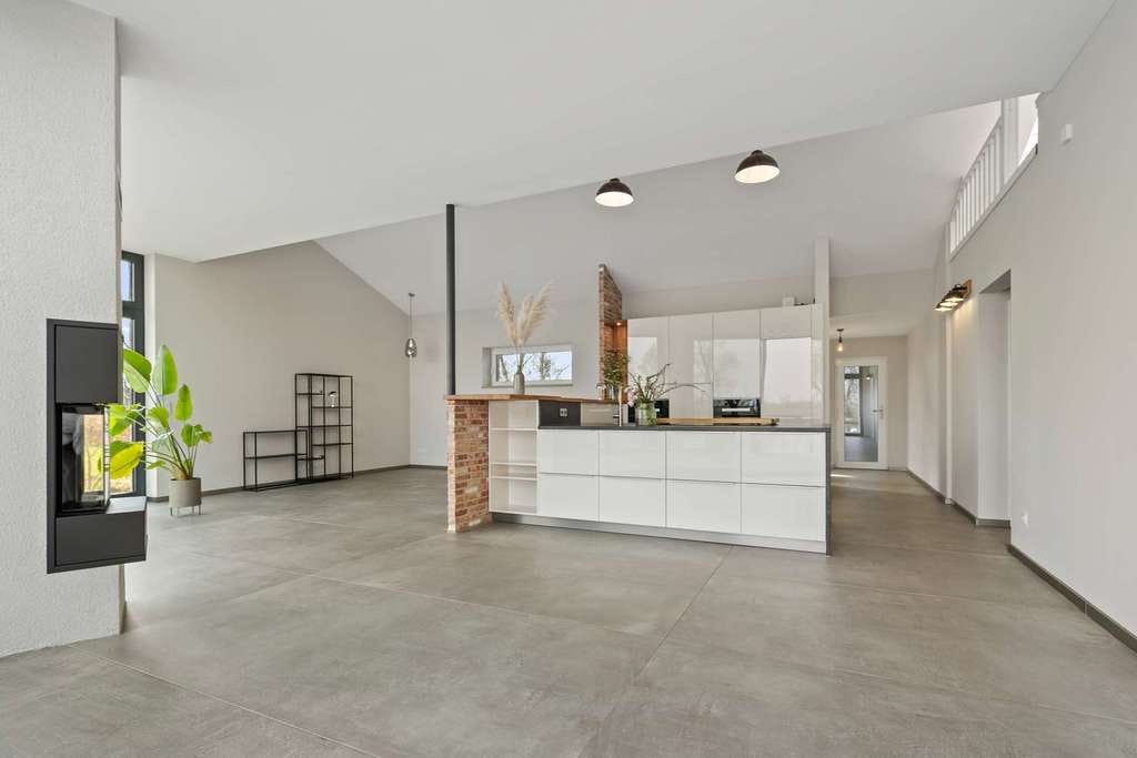 Immobilie in Pahlen - Architektonisches Highlight mit privatem Wasserzugang - Bild 1