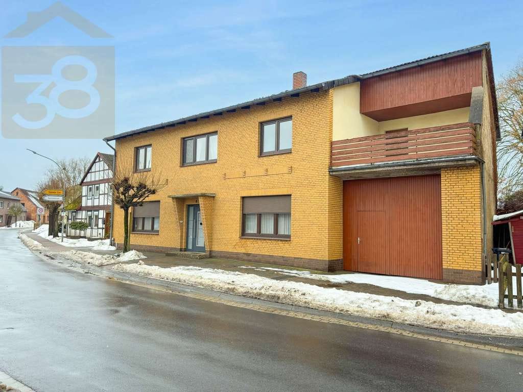 Immobilie in Brome - Einfamilienhaus mit alter Stallung und großem Grundstück! - Bild 0