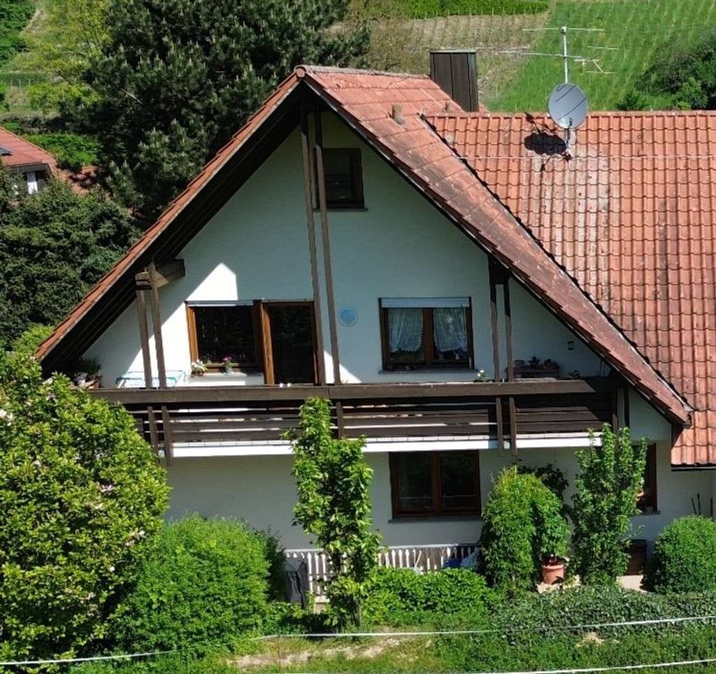Immobilie in Durbach - Zwei attraktive Erdgeschosswohnungen mit großer Terrasse u.  Gartenanteil - Bild 3
