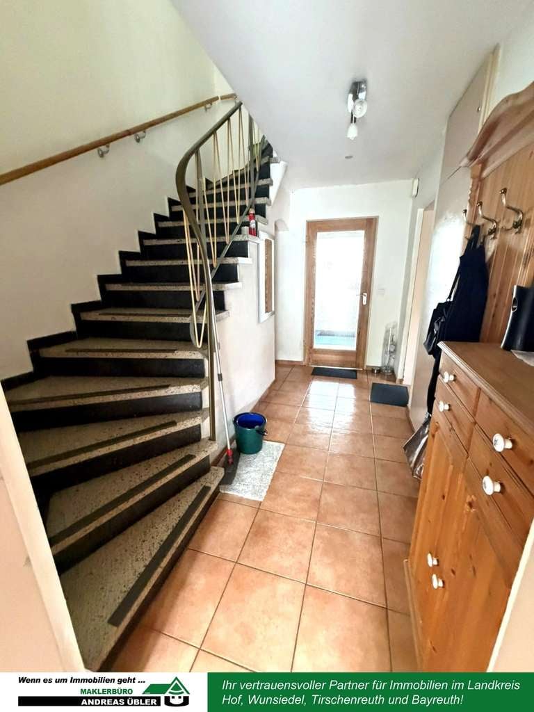 Immobilie in Wunsiedel - Solides Reihenendhaus in attraktiver Stadtrandlage - Bild 1