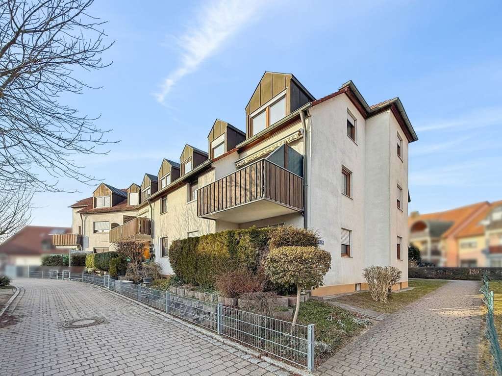 Immobilie in Heilsbronn - Großzügige 3-Zimmer-Maisonette-Wohnung in Bestlage von Heilsbronn - Bild 0