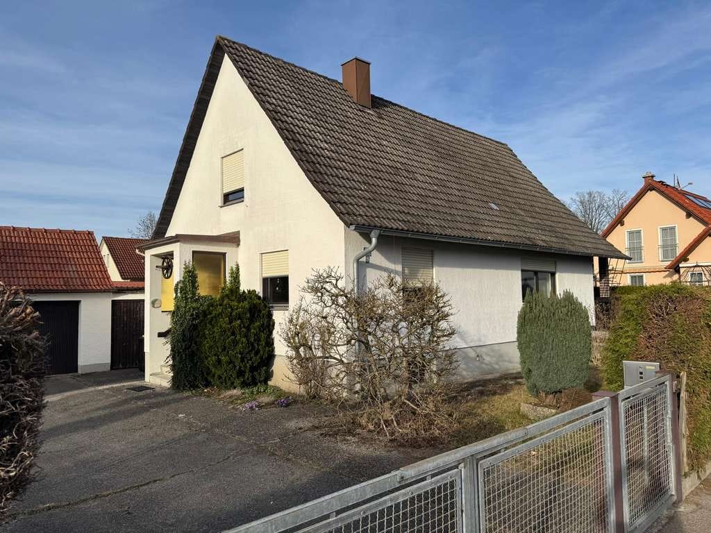 Immobilie in Schrobenhausen - Wohnhaus mit Garage und Werkstatt in bevorzugter Lage von Schrobenhausen zu verkaufen! - Bild 0