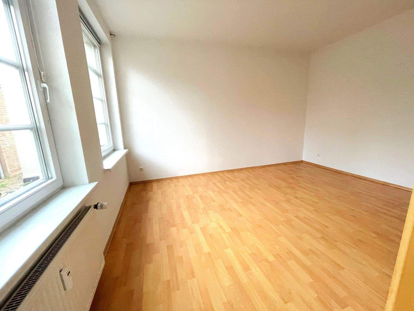 Immobilie in Soltau - Mehrfamilienhaus mit 5 Wohneinheiten und 5 Garagen - Bild 4