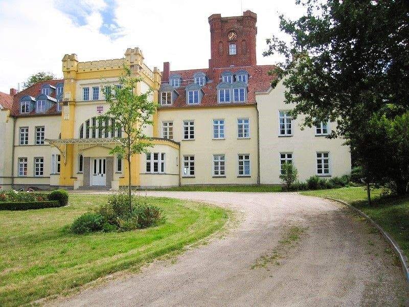 Immobilie in Lelkendorf - 2-Zimmer FEWO "Parkblick" im Schloss Lelkendorf - Bild 0