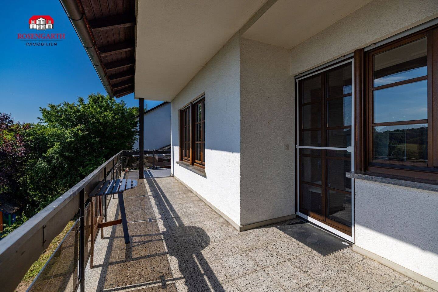 Immobilie in Ochsenfurt - Attraktives Einfamilienhaus in traumhafter Aussichts Lage - Bild 1