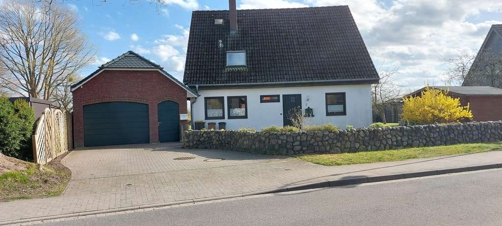 Immobilie in Borstel-Hohenraden - Familienoase mit weitem Blick ins Grüne - Bild 3