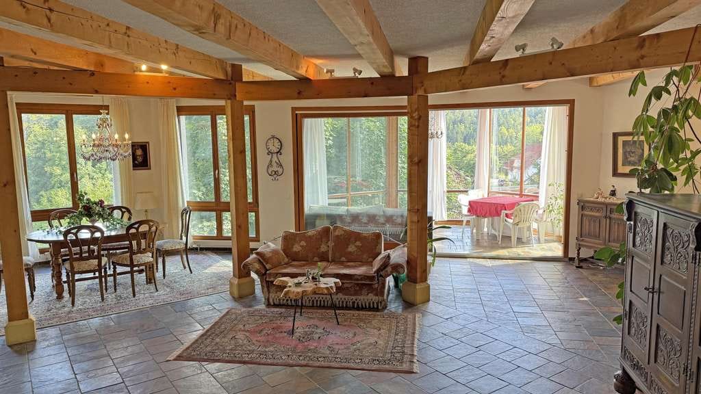 Immobilie in Häusern - Wohnen auf Top-Niveau! Ihr neues Zuhause mit viel Platz für Ihre Ideen! Energetisch saniert!  - Bild 1