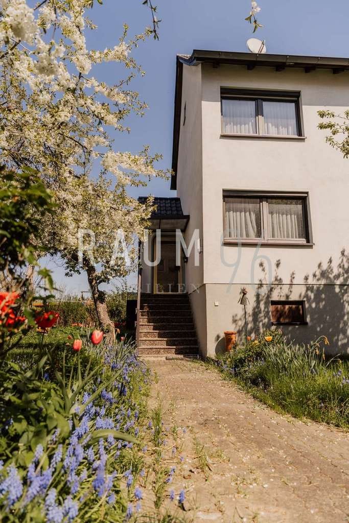 Immobilie in Michelau in Oberfranken - Attraktives Einfamilienhaus mit Potenzial und schönem Garten in ruhiger Wohnlage von Michelau - Bild 2