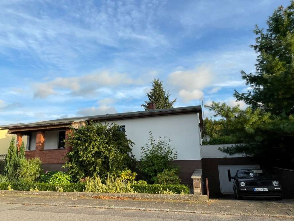 Immobilie in Kruckow - Vollunterkellertes Einfamilienhaus in zentraler Lage auf ca. 520 m² großem Grundstück in Tutow - Bild 0