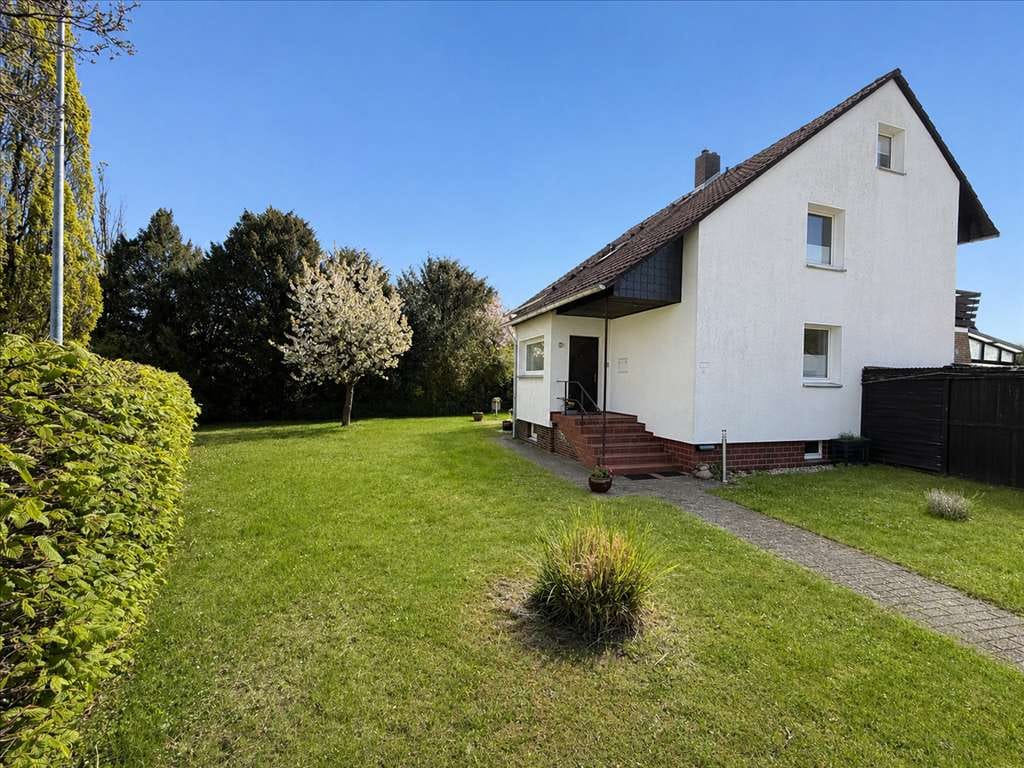 Immobilie in Gehrden - Gehrden / großes ZFH 185 m² Wfl. + 33 m² ausgebautes DG in bevorzugter Wohnlage ! - Bild 1