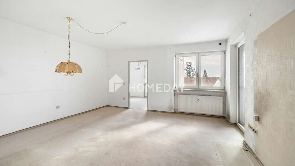 Immobilie in Erharting - Charmante Zwei-Zimmer-Wohnung mit durchdachtem Grundriss und Loggia in gepflegter Wohnanlage - Bild 0
