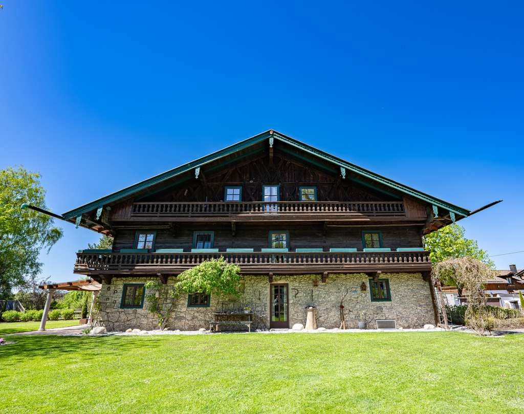 Immobilie in Tuntenhausen - Traditionsreiches Bauernhaus 1618 mit Alpenblick – liebevoll modernisiert im Chiemgau - Bild 3