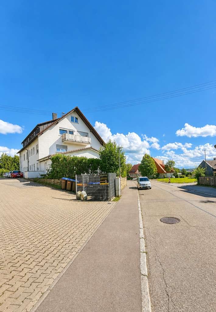 Immobilie in Obersontheim - Großzügige 3-Zimmer-Gartenwohnung mit Südterrasse – Wohnen wie im eigenen Haus - Bild 3