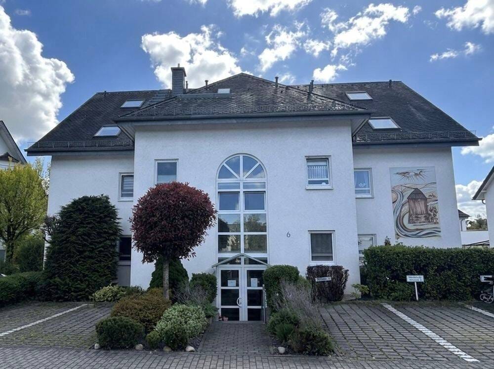 Immobilie in Oestrich-Winkel - Gemütliche 2-Zimmer-DG-Galeriewohnung mit Balkon in Oestrich-Winkel! - Bild 0
