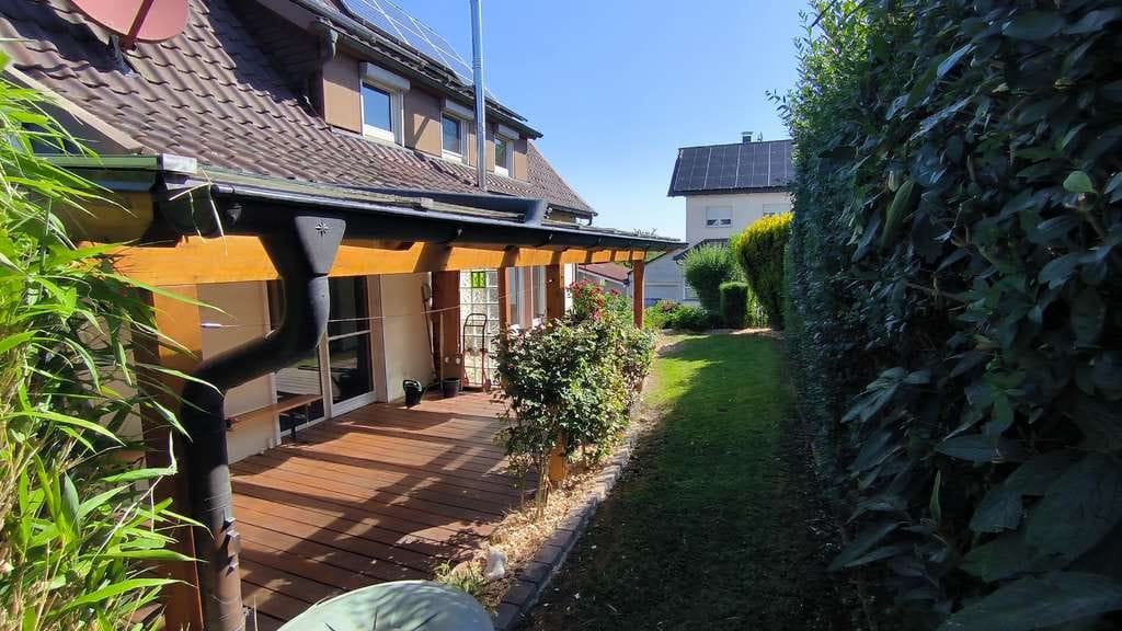 Immobilie in Ölbronn-Dürrn - Familienfreundliches Einfamilienhaus mit viel Platz und Garten - Bild 2