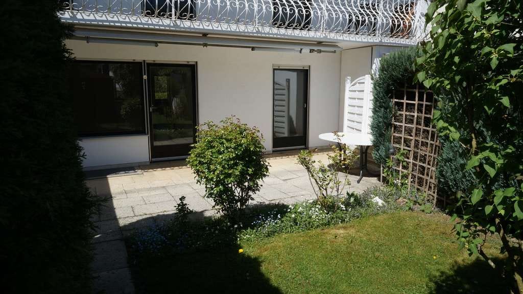 Immobilie in Gilching - DHH als 3-Familienhaus, grüne und ruhige Lage in Gilching- Geisenbrunn, Besichtigung n. Vereinbg. - Bild 2