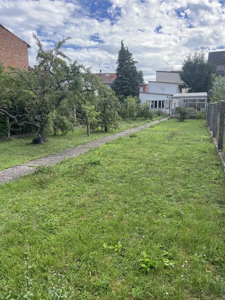 Immobilie in Ober-Mörlen - Wohnhaus mit großem Garten und Ausbaupotenzial - Bild 4
