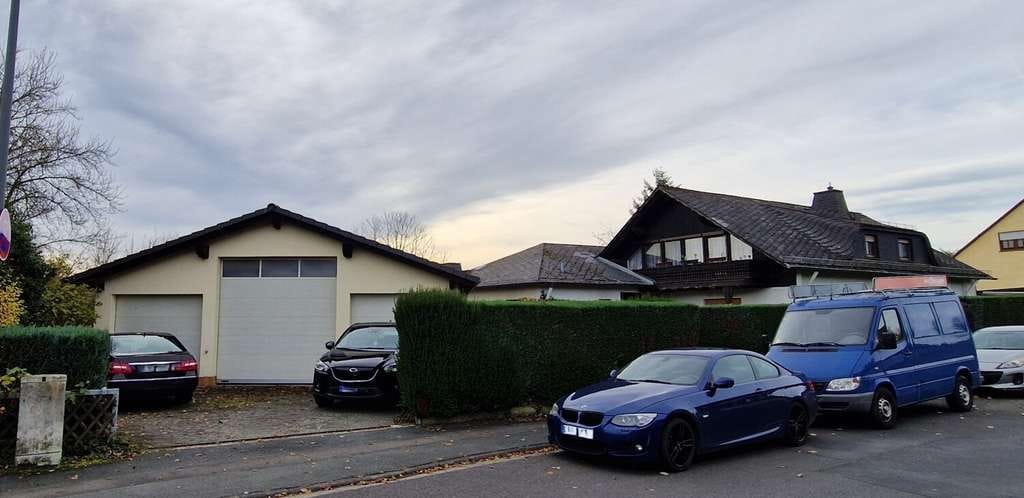 Immobilie in Selters (Taunus) - Niederselters. Dreifamilienhaus mit großem Garten und sehr guter Wohnlage. - Bild 3