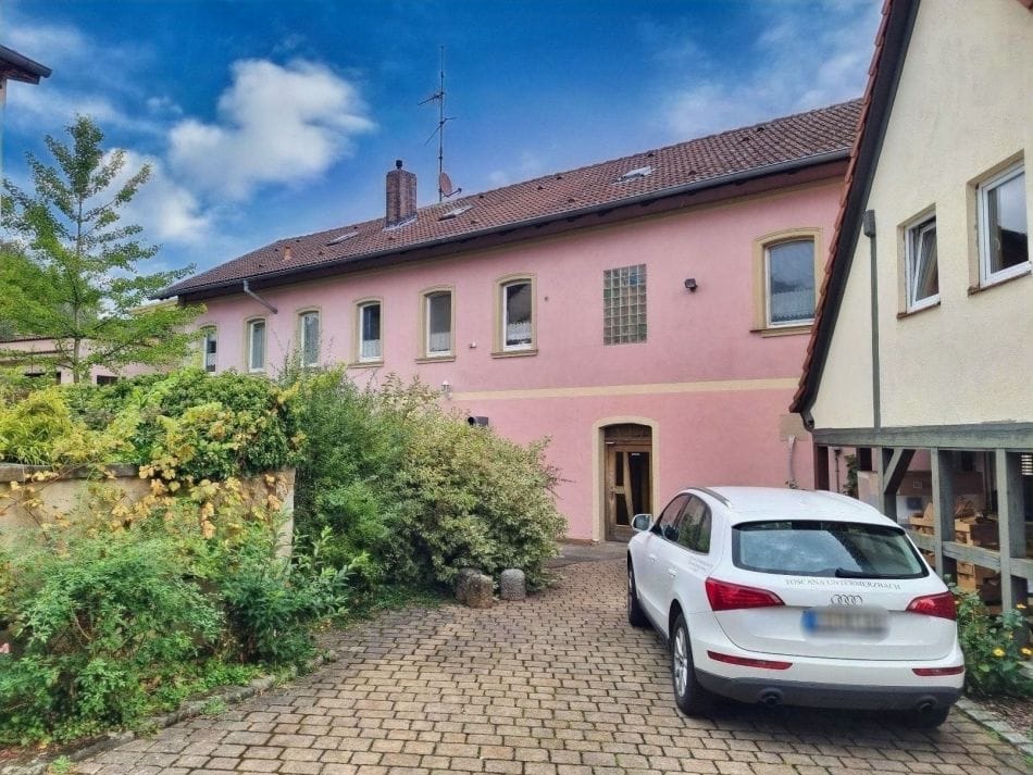 Immobilie in Untermerzbach - Großzügiges Wohnhaus mit Gewerbeeinheit, Garagen und kleinem Garten in zentraler Lage von Untermer - Bild 4