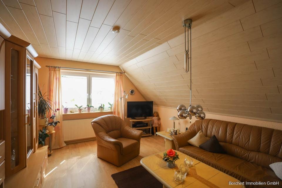 Immobilie in Ellerau - Heizung bereits modernisiert - vermietetes Zweifamilienhaus zu verkaufen - Bild 0