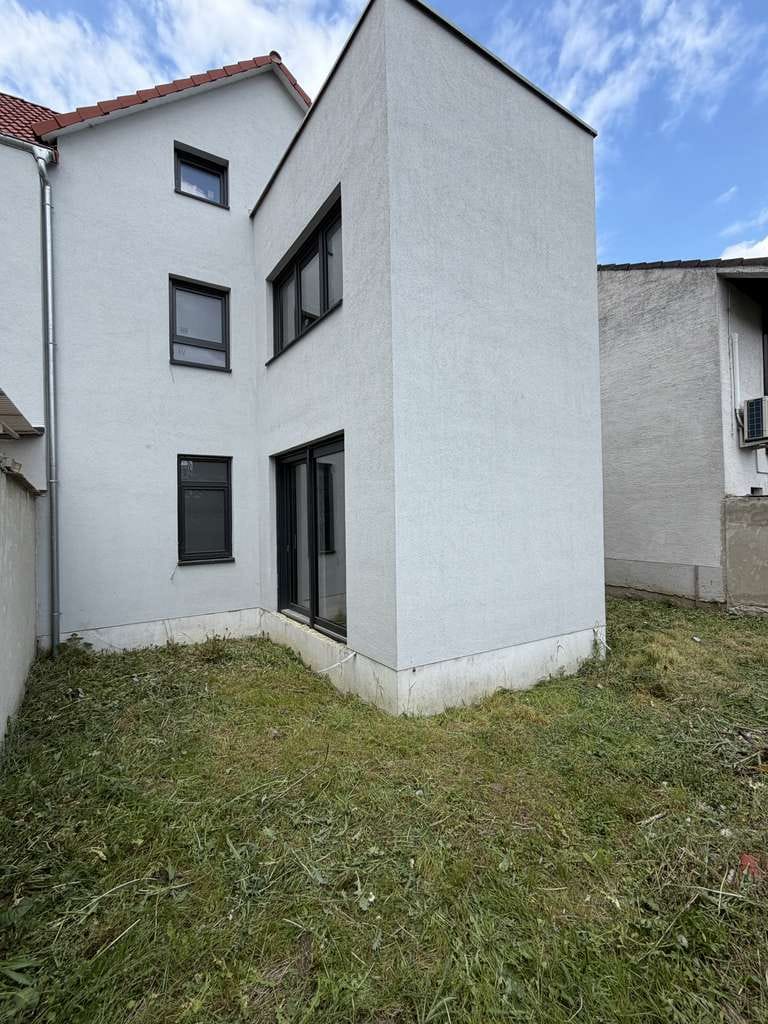Immobilie in Bürstadt - Mehrfamilienhaus - Rohbau mit großem Potenzial - Provisionsfrei - Bild 1