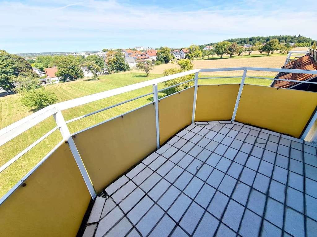 Immobilie in Bad Rappenau - Bezugsfreie 2-Zimmer-Maisonettewohnung mit Balkon, Einbauküche & Keller in Bad Rappenau - Bild 1