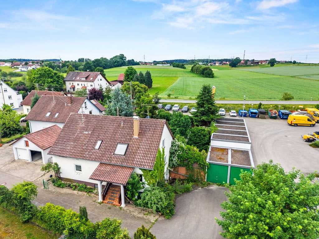 Immobilie in Grünkraut - Sofort verfügbares Einfamilienhaus mit Doppelgarage in Grünkraut-Gullen - Bild 0