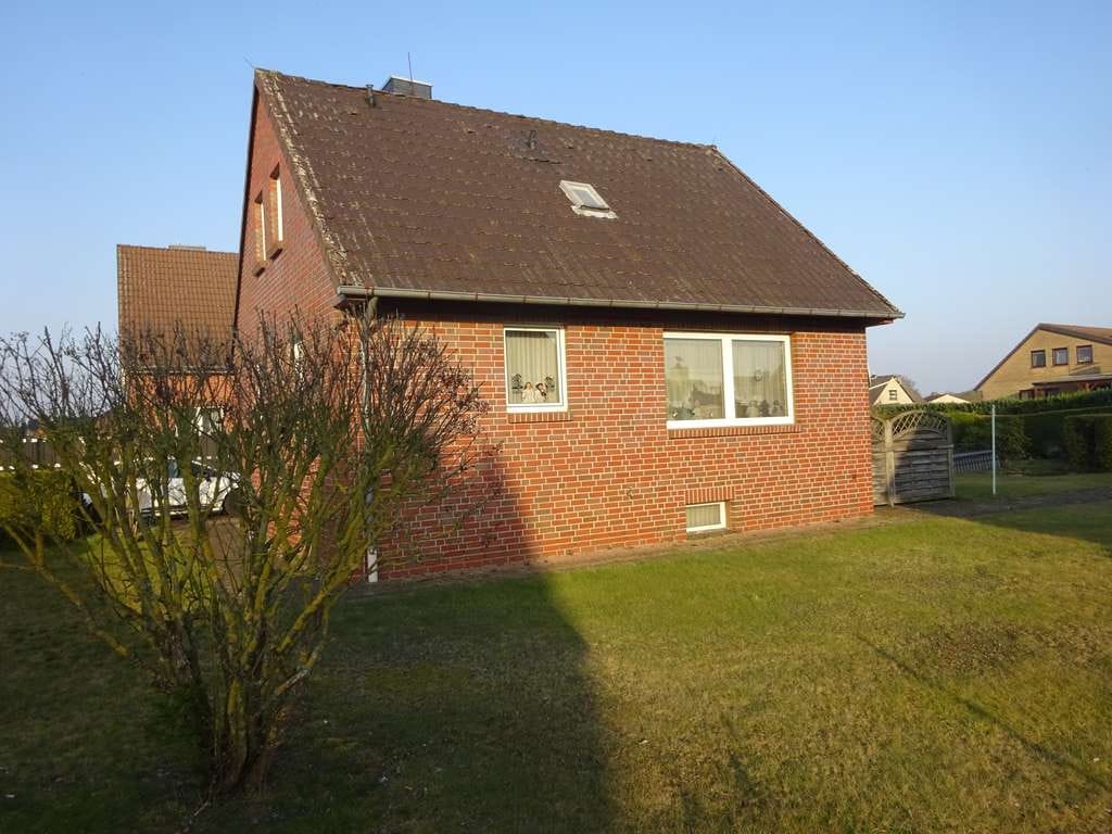 Immobilie in Brome - Gepflegtes Einfamilienhaus mit Garten, Keller und Garage – perfekt für Familien - Bild 1