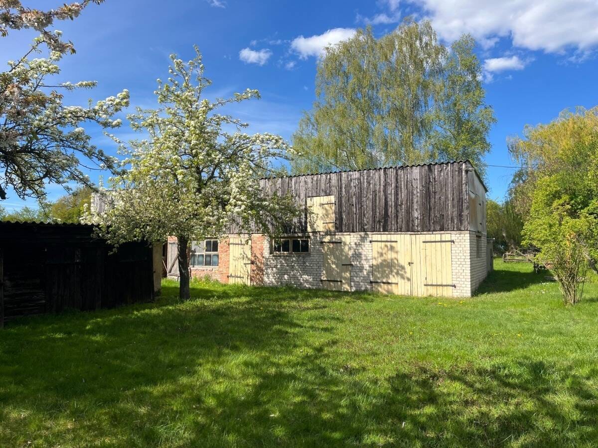 Immobilie in Kittendorf - Randlage: Ursprünglicher Backsteinbau auf ca. 5.000 m² - Nebengelass - Baumbestand... - Bild 4