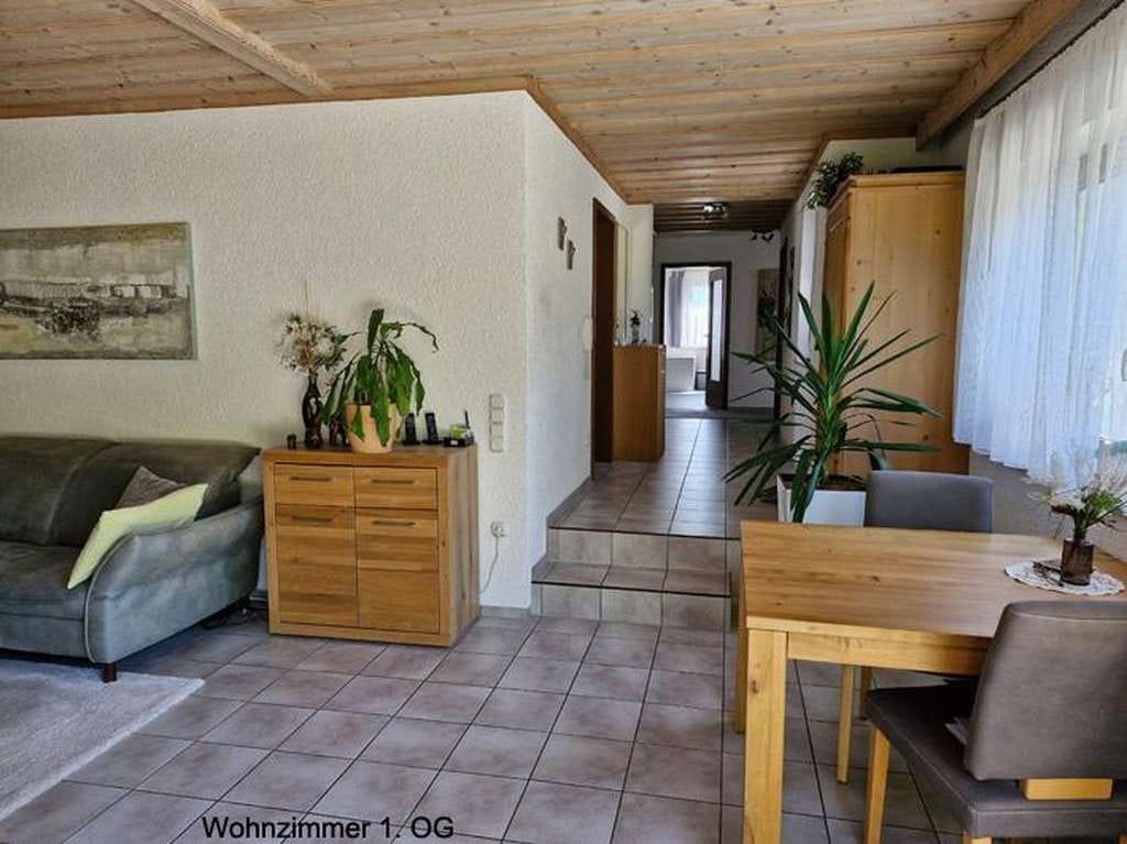 Immobilie in Hausen - Mehrfamilienhaus, 3 WE, Mehrgenerationenhaus von privat - Bild 2