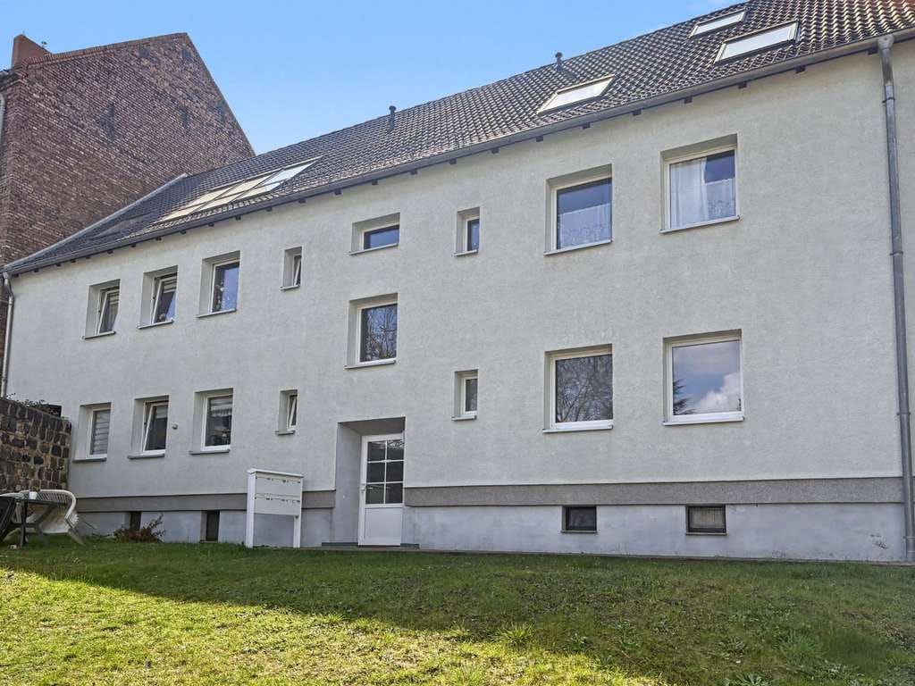 Immobilie in Lutherstadt Eisleben - Vollvermietetes Mehrfamilienhaus mit 6 Wohneinheiten in Lutherstadt Eisleben - Bild 1