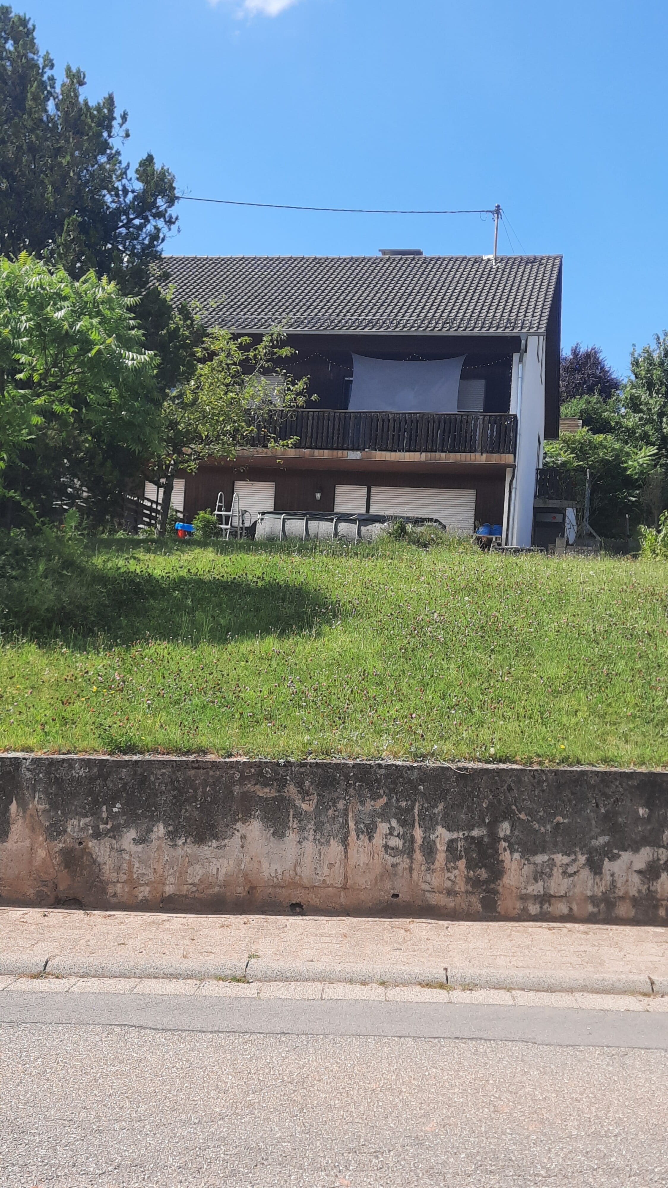 Immobilie in Carlsberg - Zwangsversteigerung eines Grundstückes mit einem freistehenden Einfamilienhaus - Bild 1