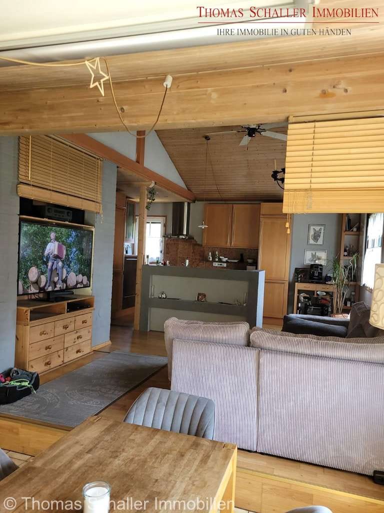 Immobilie in Schwanstetten - Charmantes Holzhaus mit Einliegerwohnung in ruhiger Lage - Bild 4