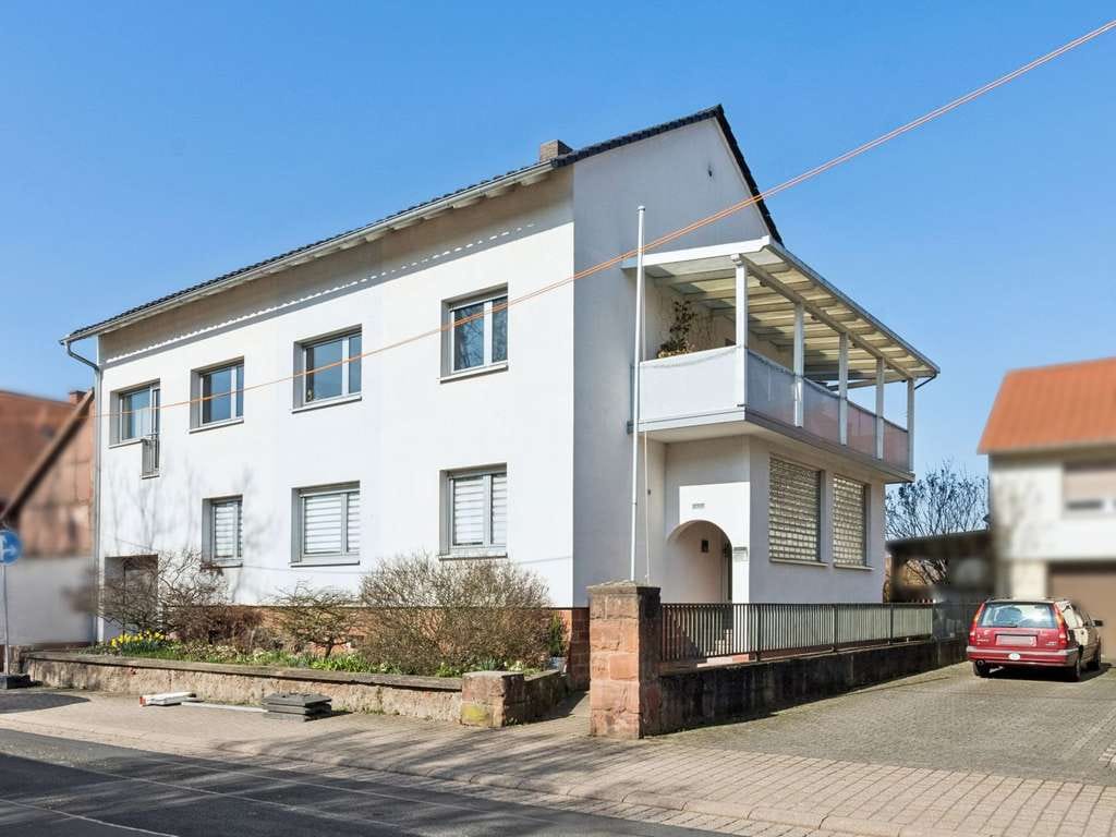 Immobilie in Linsengericht - Charmantes Zweifamilienhaus mit Nebengebäude in Linsengericht - Bild 0
