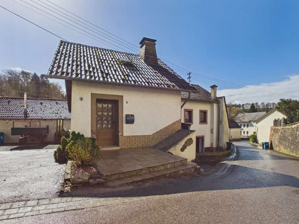 Immobilie in Hüttingen bei Lahr - Häuschen in der Südeifel, ideal als Ferienhaus oder Festwohnsitz - Bild 2
