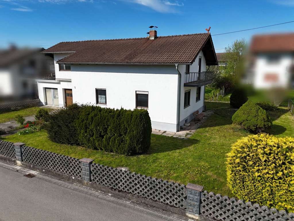 Immobilie in Großkarolinenfeld - Sanierungsbedürftiges Haus in ruhiger Lage von Großkarolinenfeld - Bild 0