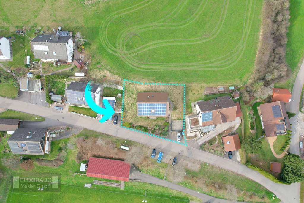 Immobilie in Loßburg - Schön gelegenes Mehrfamilienhaus mit optimaler Möglichkeit zur Selbstnutzung und Vermietung - Bild 3