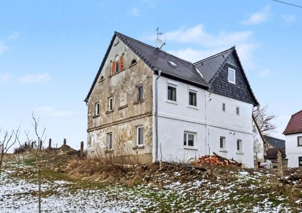 Immobilie in Meerane - Kapitalanlage – entkerntes Einfamilienhaus für eigene Fantasie in Meerane - Bild 0