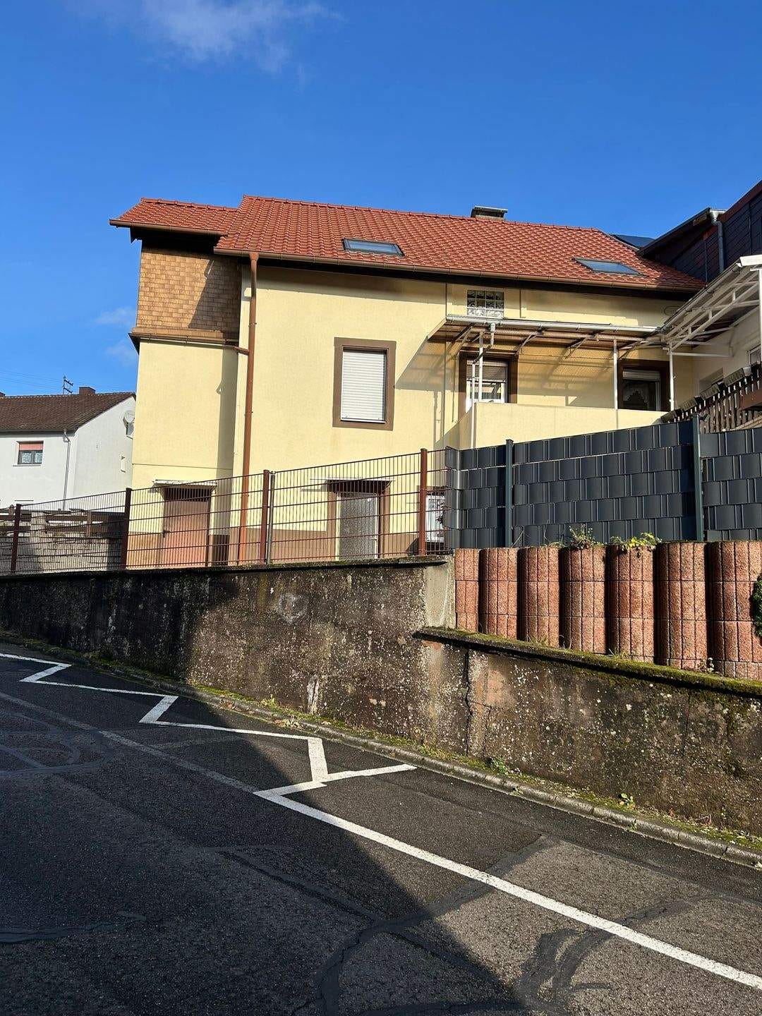 Immobilie in Gries - Sehr schönes 1 bis 2 Familienhaus mit Weitblick  - Bild 1
