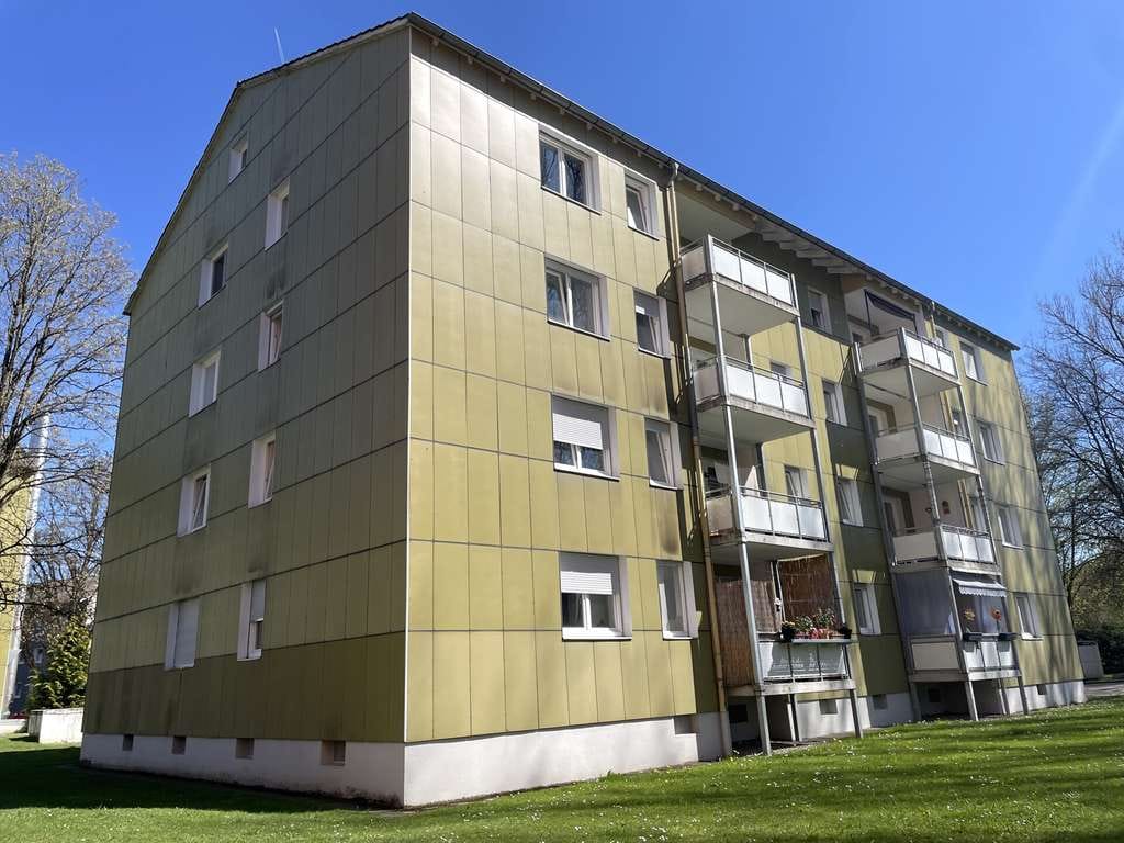 Immobilie in Kaufbeuren - Leerstehende 3-Zi-Whg. mit Balkon und TG-Stpl. | ideal für Eigennutzer und Kapitalanleger - Bild 0