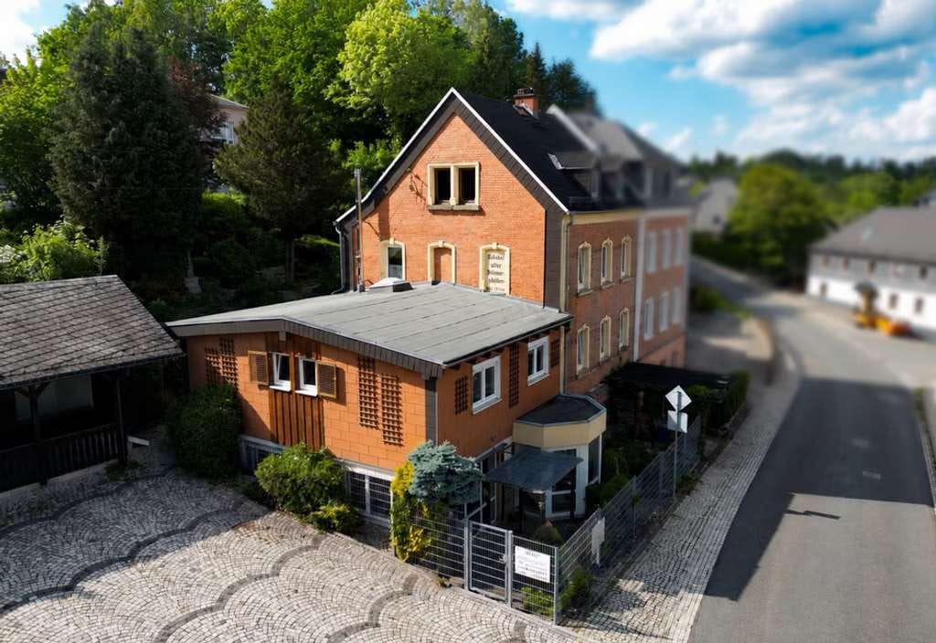 Immobilie in Rosenthal am Rennsteig - Liebevoll ausgebautes Wohn- und Geschäftshaus am Bleilochstausee  - Bild 2