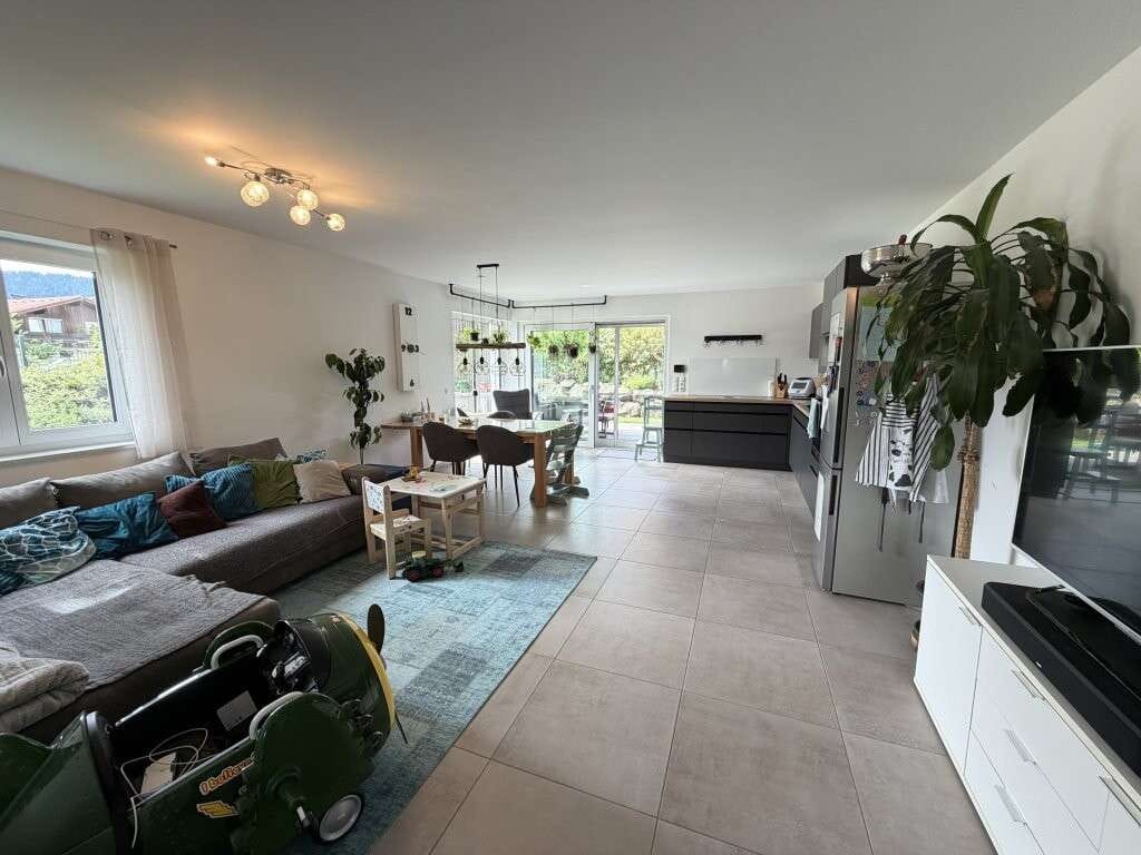 Immobilie in Wertach - Moderne 4-Zimmer-Erdgeschosswohnung mit Südterrasse - Bild 1