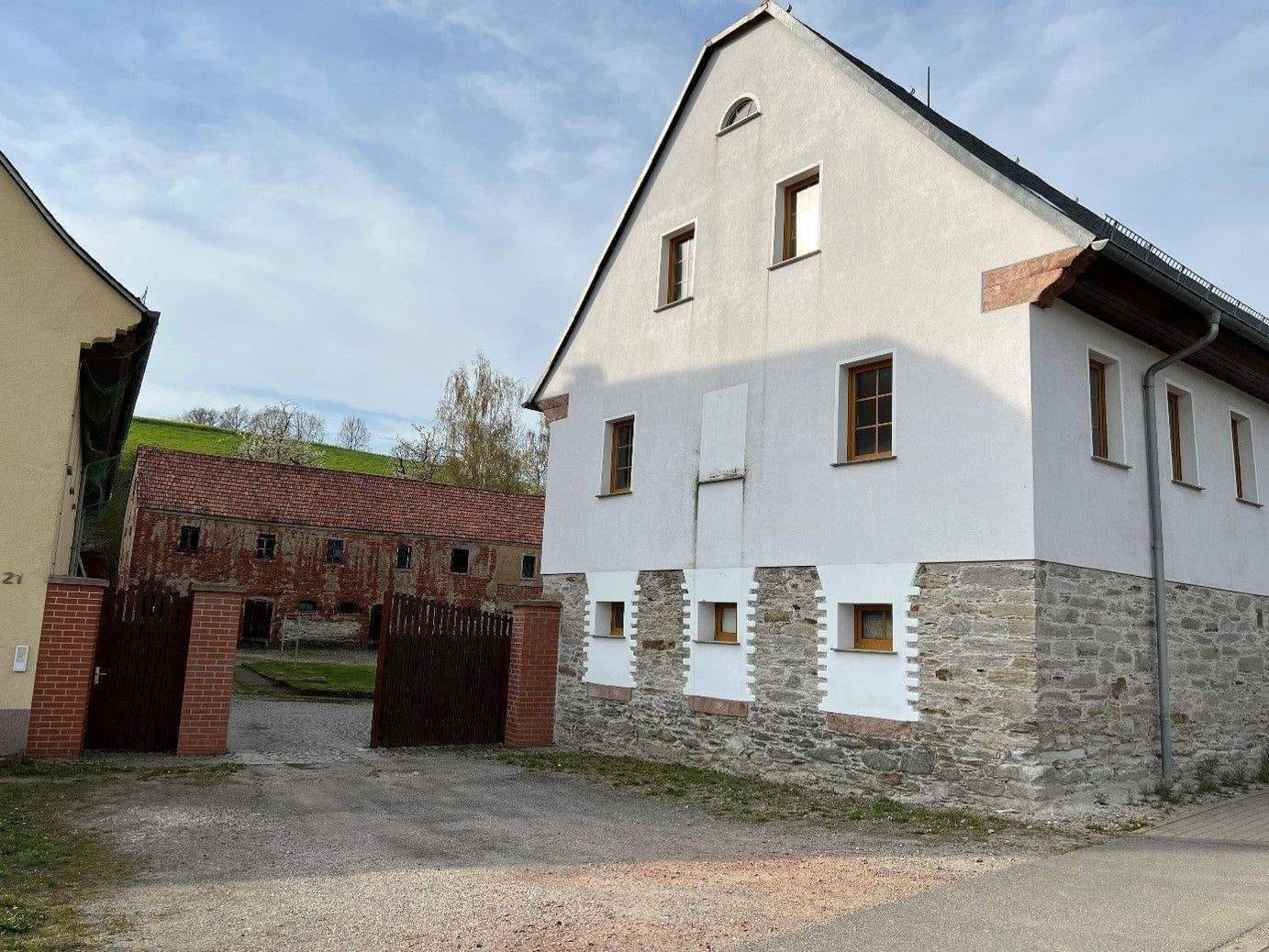 Immobilie in Remse - Historischer Vierseithof mit einzigartigem Entwicklungspotenzial – Reiterhof, Ferienanlage oder therapeutisches Zentrum - Bild 3