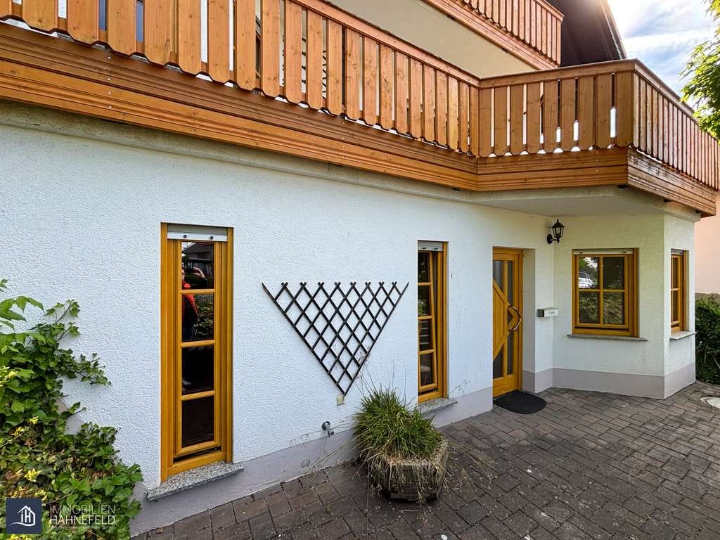 Immobilie in Gückingen - Ein Ort zum Großwerden und Ankommen: Großzügiges Landhaus, Gartenidylle und  Einliegerwohnung. - Bild 3