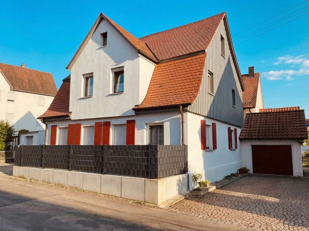Immobilie in Schelklingen - Vermietetes Wohnhaus mit Potenzial in Schelklingen - Bild 1